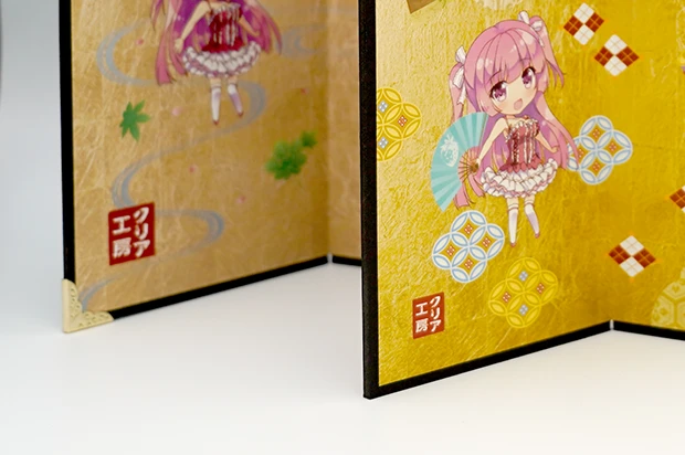 手書きサインや押印を別途入れたり、印刷での表現も可能です